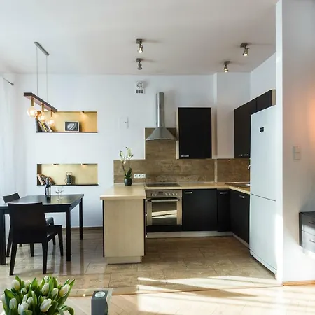 Апартаменты 2-rooms In Old Town - 300 Meters To Town Hall Вроцлав